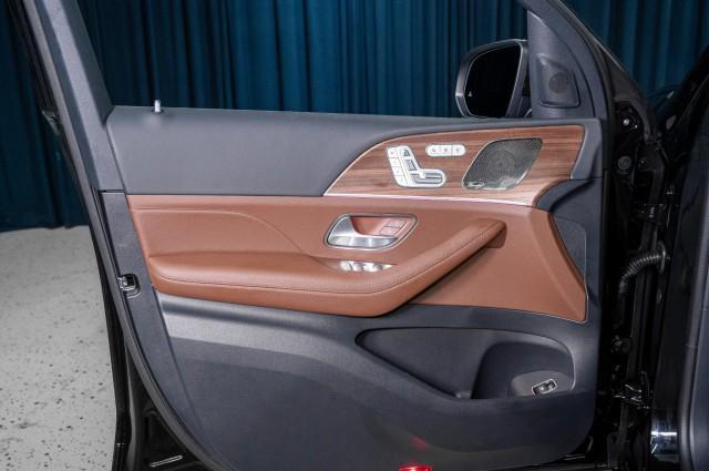 new 2025 Mercedes-Benz GLS 450 car, priced at $98,325