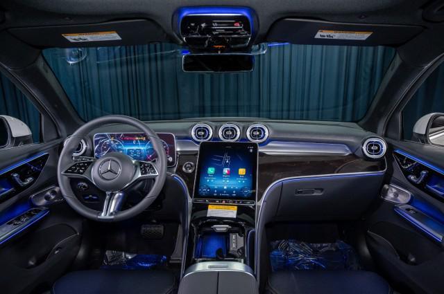 new 2025 Mercedes-Benz GLC 300 car, priced at $58,175