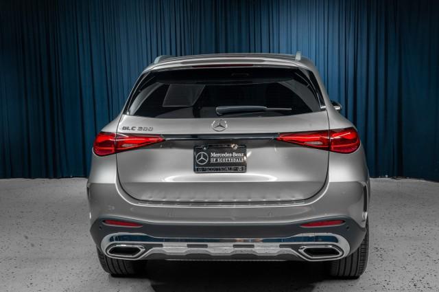 new 2024 Mercedes-Benz GLC 300 car