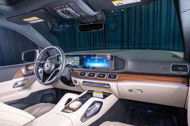 new 2025 Mercedes-Benz GLS 450 car, priced at $92,105