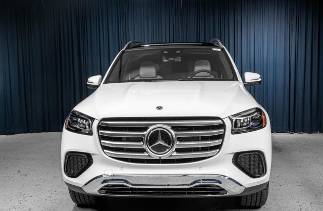 new 2025 Mercedes-Benz GLS 450 car, priced at $92,105