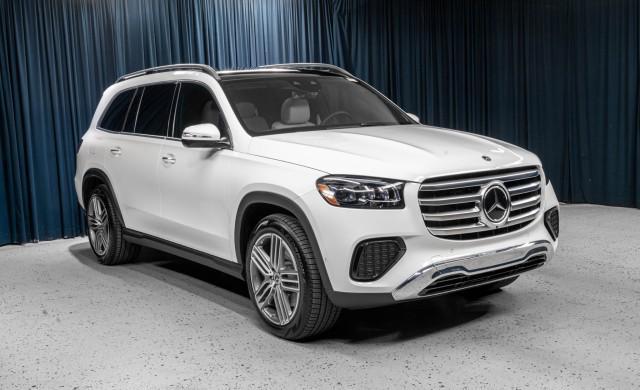 new 2025 Mercedes-Benz GLS 450 car, priced at $92,105