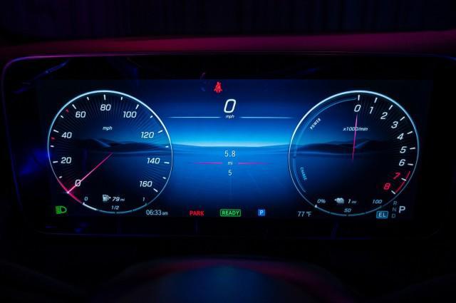 new 2025 Mercedes-Benz GLC 350e car, priced at $69,925