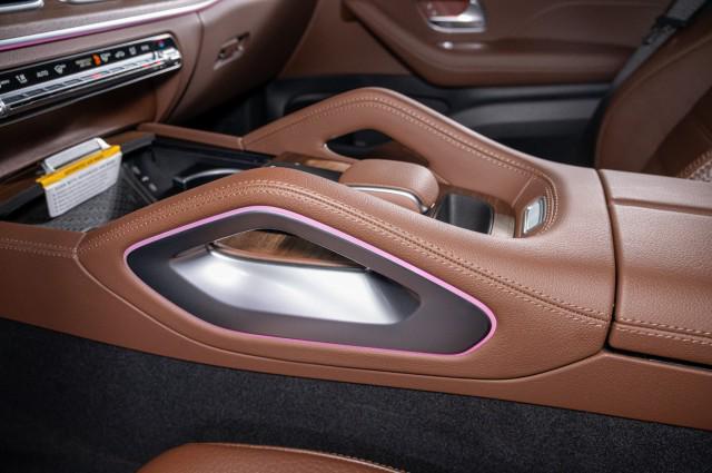 new 2025 Mercedes-Benz GLE 450 car, priced at $92,375