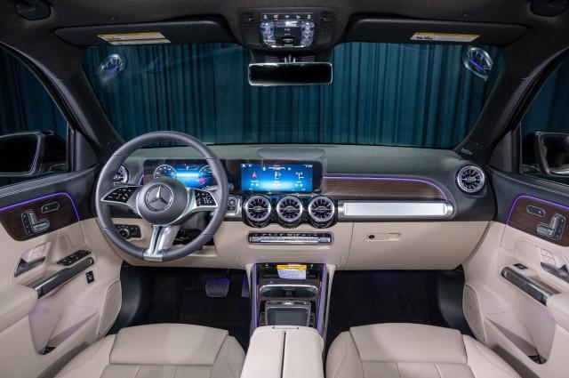 used 2025 Mercedes-Benz GLB 250 car, priced at $42,994