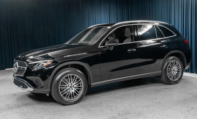 new 2024 Mercedes-Benz GLC 300 car, priced at $53,325