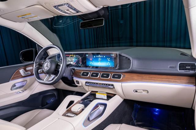new 2025 Mercedes-Benz GLS 450 car, priced at $101,380