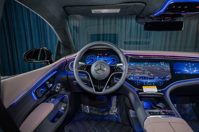 new 2024 Mercedes-Benz EQS 580 car, priced at $133,015