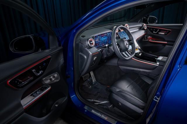 new 2025 Mercedes-Benz GLC 300 car, priced at $68,515