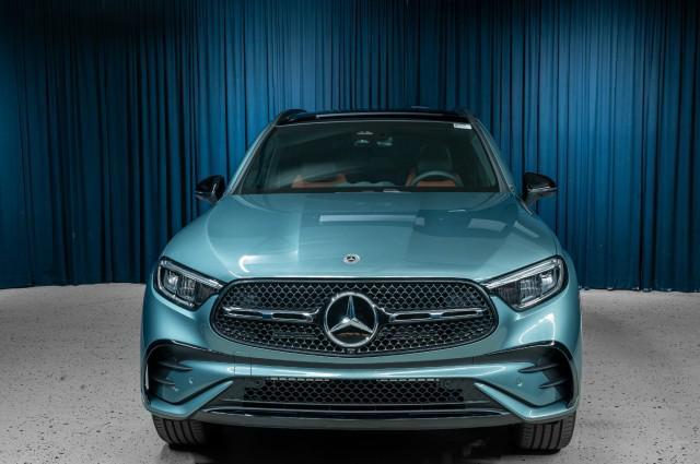 new 2025 Mercedes-Benz GLC 300 car, priced at $63,095