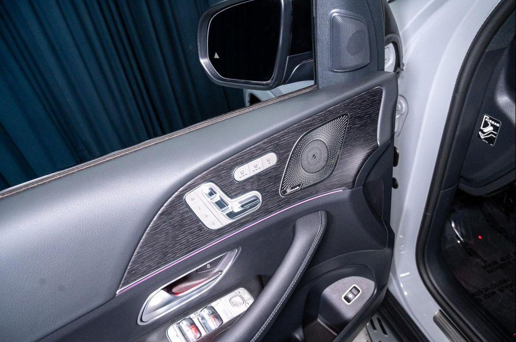 new 2026 Mercedes-Benz GLS 580 car, priced at $124,300