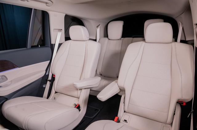 new 2026 Mercedes-Benz GLS 450 car, priced at $91,705