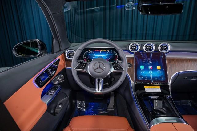 new 2025 Mercedes-Benz GLC 300 car, priced at $55,025
