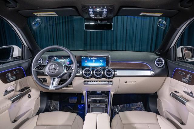 new 2025 Mercedes-Benz GLB 250 car, priced at $51,985