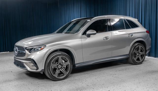 new 2024 Mercedes-Benz GLC 300 car, priced at $59,425