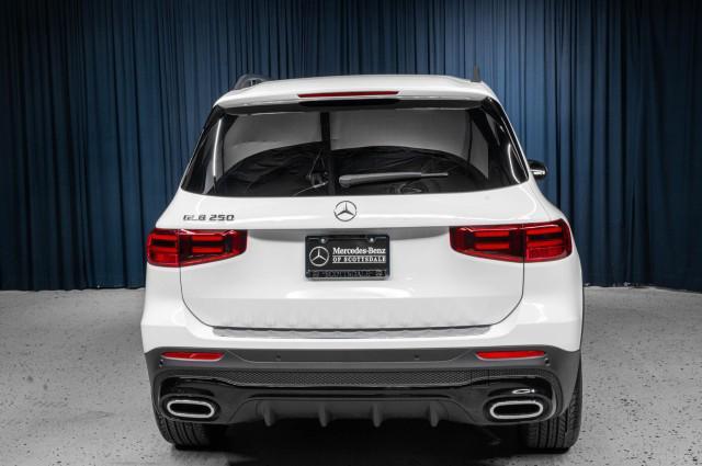 new 2025 Mercedes-Benz GLB 250 car, priced at $52,400