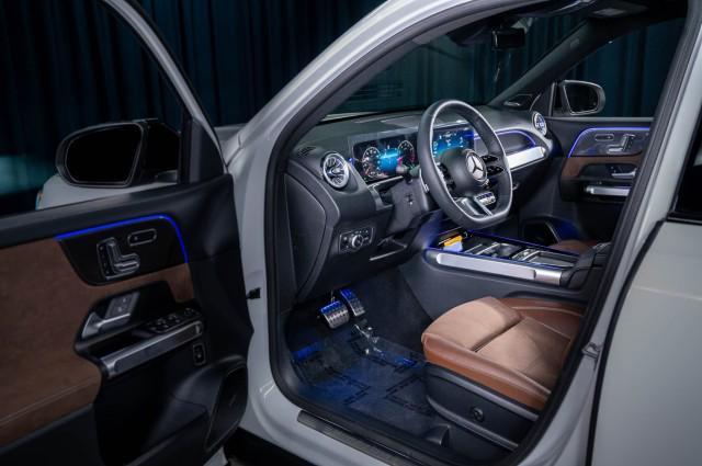 new 2025 Mercedes-Benz GLB 250 car, priced at $52,400