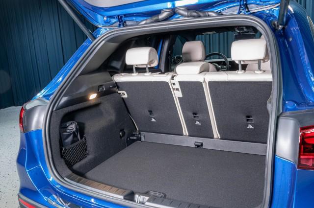 used 2025 Mercedes-Benz GLA 250 car, priced at $38,994