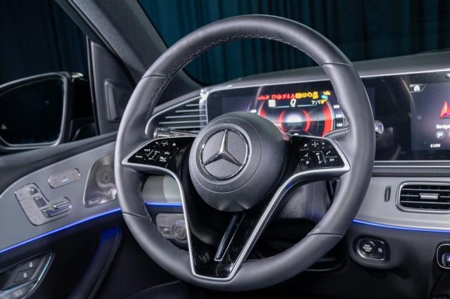 new 2025 Mercedes-Benz GLE 450 car, priced at $89,670