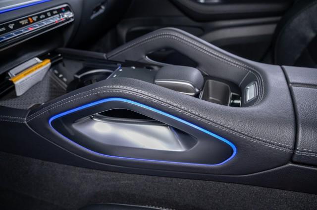 new 2025 Mercedes-Benz GLE 450 car, priced at $89,670