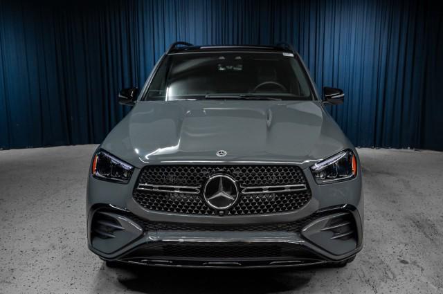 new 2025 Mercedes-Benz GLE 450 car, priced at $89,670
