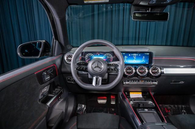 new 2024 Mercedes-Benz GLB 250 car, priced at $49,595