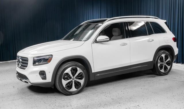 new 2025 Mercedes-Benz GLB 250 car, priced at $51,020