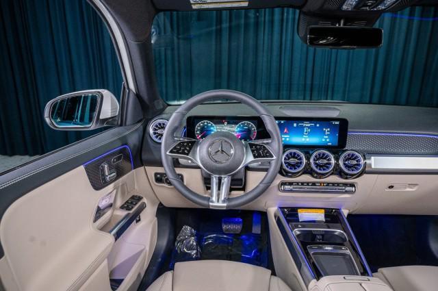 new 2025 Mercedes-Benz GLB 250 car, priced at $51,020