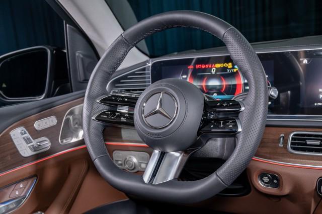 new 2025 Mercedes-Benz GLS 450 car, priced at $98,325