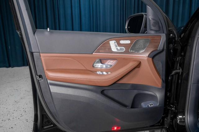 new 2025 Mercedes-Benz GLS 450 car, priced at $98,325