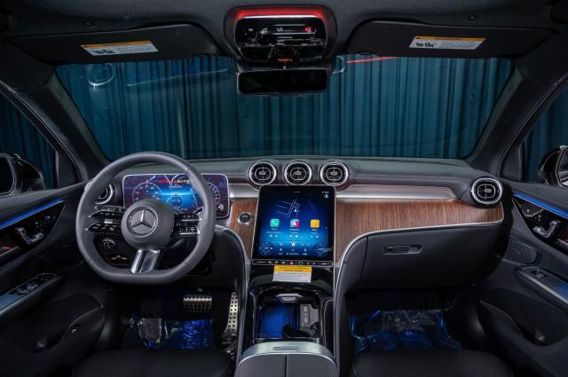 new 2025 Mercedes-Benz GLC 350e car, priced at $71,225