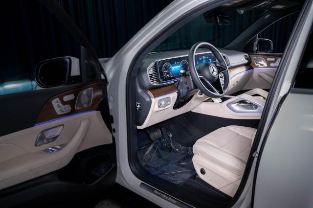 new 2025 Mercedes-Benz GLS 450 car, priced at $92,325