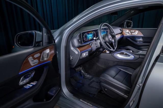new 2025 Mercedes-Benz GLE 450 car, priced at $80,060