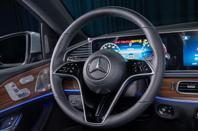 new 2025 Mercedes-Benz GLE 450 car, priced at $80,060