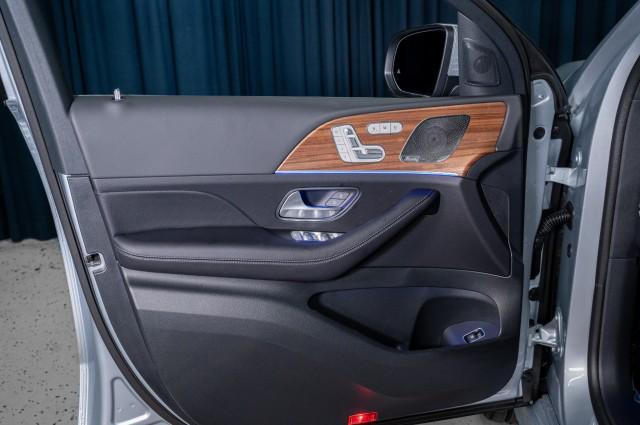 new 2025 Mercedes-Benz GLE 450 car, priced at $80,060