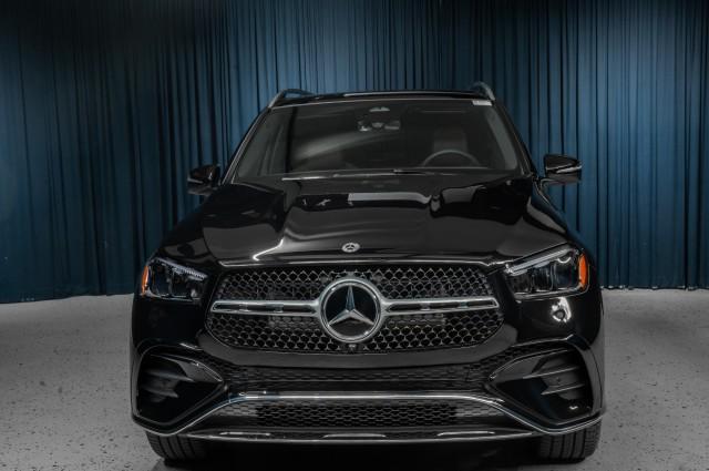 new 2025 Mercedes-Benz GLE 450 car, priced at $81,395