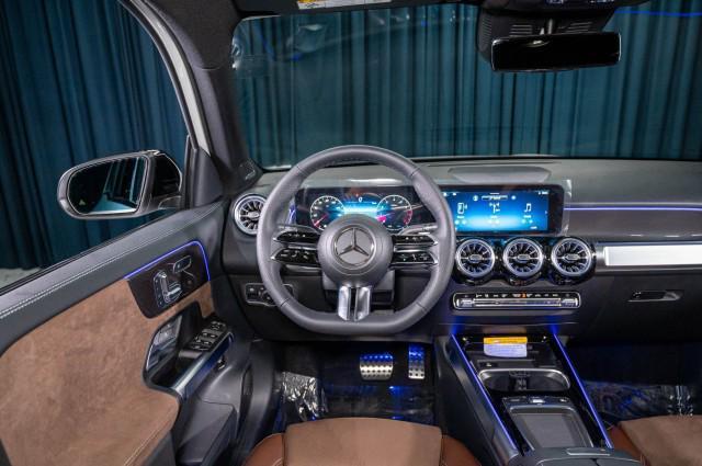 used 2025 Mercedes-Benz GLB 250 car, priced at $43,994