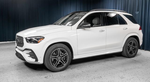new 2025 Mercedes-Benz GLE 450 car, priced at $86,685