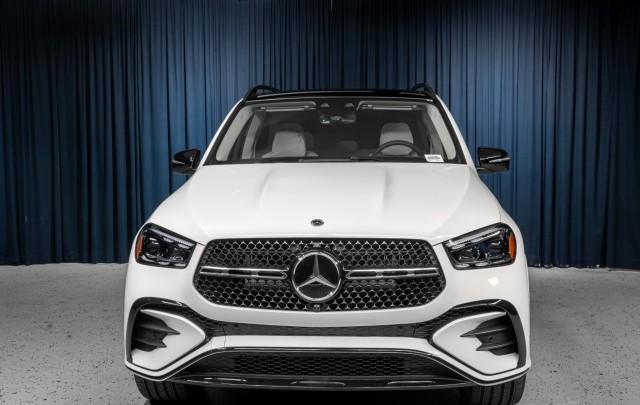 new 2025 Mercedes-Benz GLE 450 car, priced at $86,685