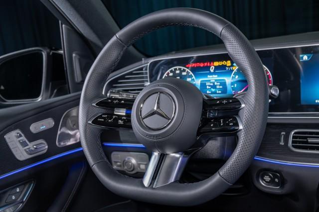 new 2025 Mercedes-Benz GLS 450 car, priced at $97,325