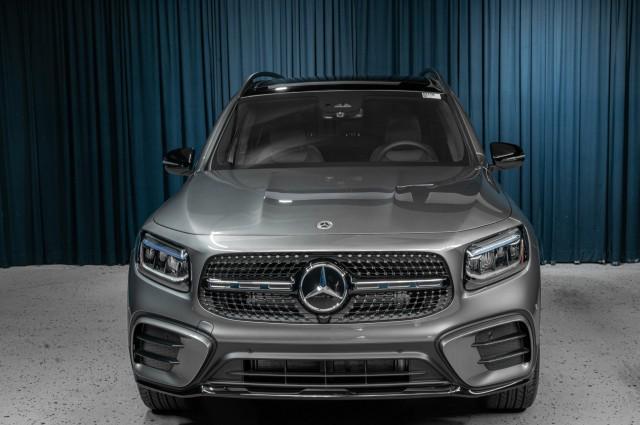 new 2024 Mercedes-Benz GLB 250 car, priced at $55,950