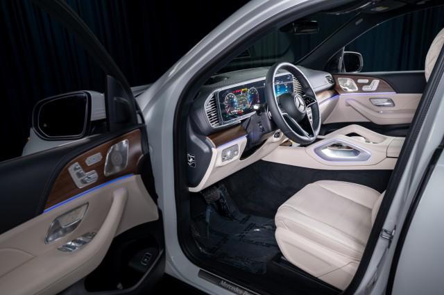 new 2025 Mercedes-Benz GLE 580 car, priced at $103,705