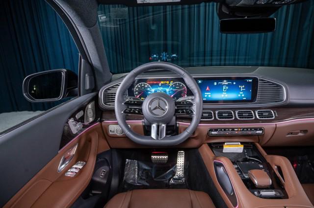 new 2025 Mercedes-Benz GLS 450 car, priced at $98,765