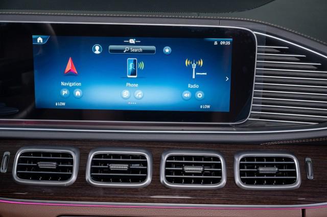 new 2025 Mercedes-Benz GLS 450 car, priced at $98,765