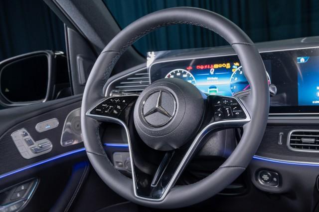 new 2025 Mercedes-Benz GLE 350 car, priced at $71,000