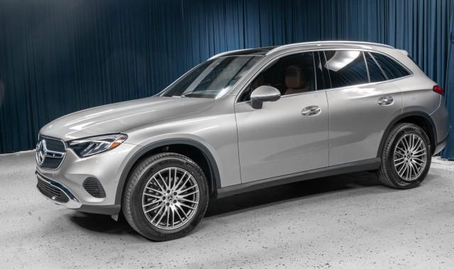 new 2024 Mercedes-Benz GLC 300 car