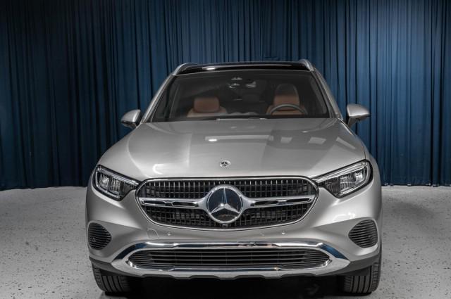 new 2024 Mercedes-Benz GLC 300 car