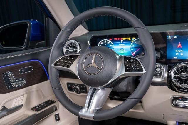 new 2025 Mercedes-Benz GLB 250 car, priced at $50,895