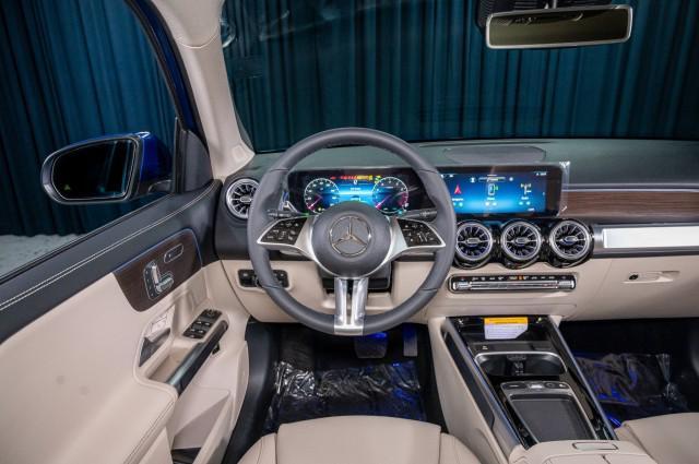 new 2025 Mercedes-Benz GLB 250 car, priced at $50,895