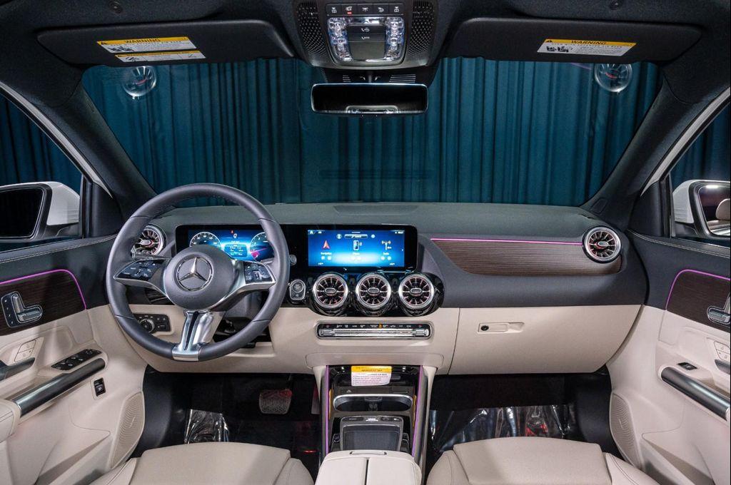 used 2025 Mercedes-Benz GLA 250 car, priced at $38,994
